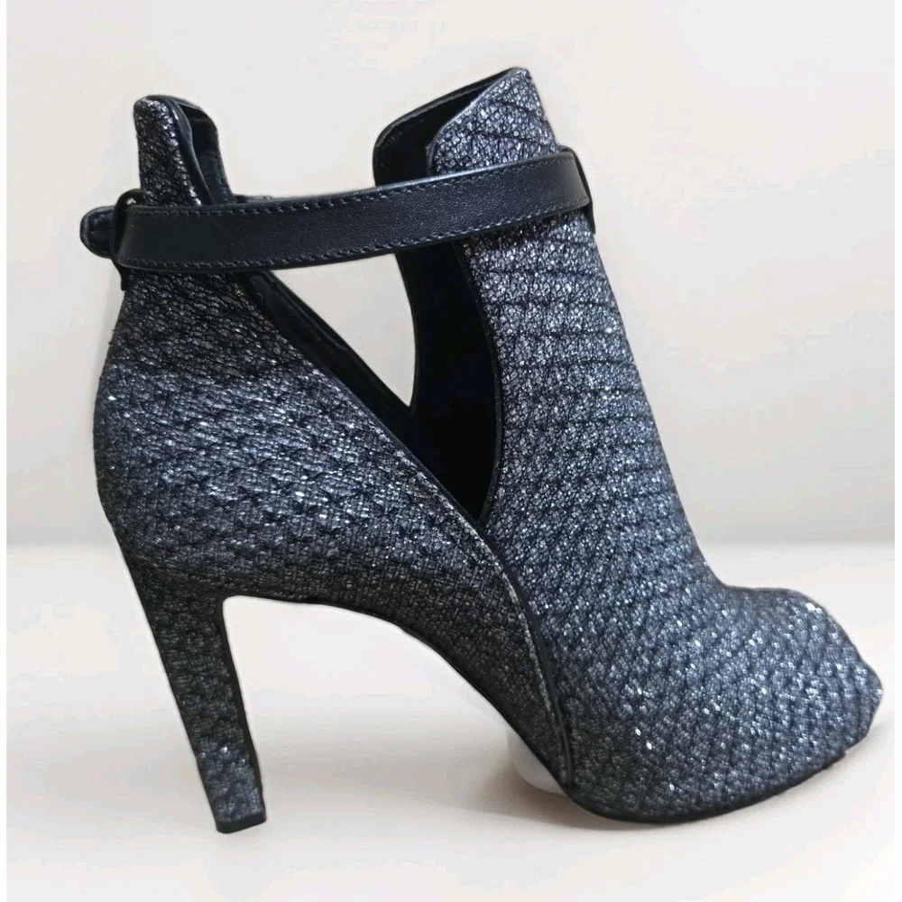 Michael Kors please see
