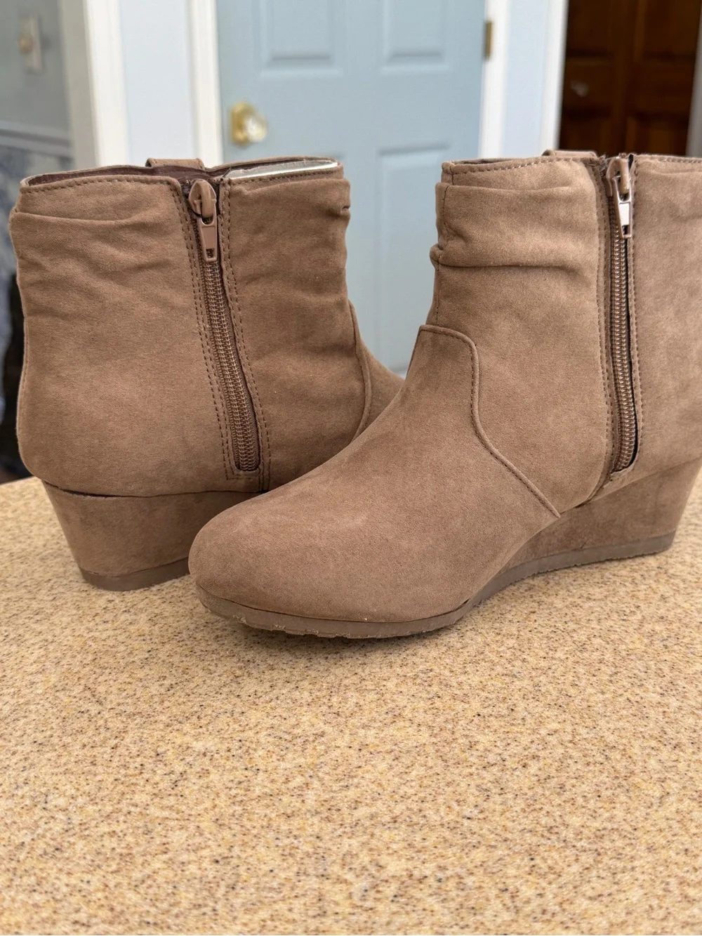 Nine West stitching sole