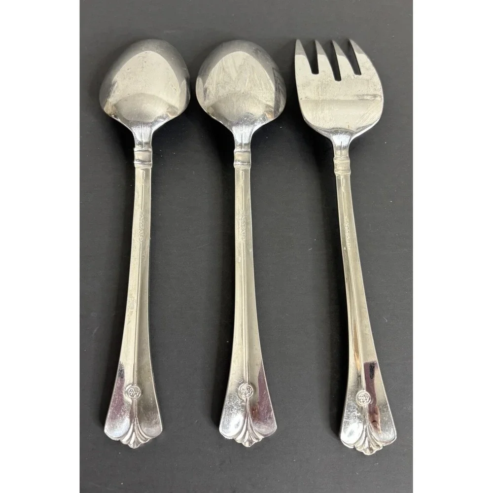Pfaltzgraff includes tablespoons