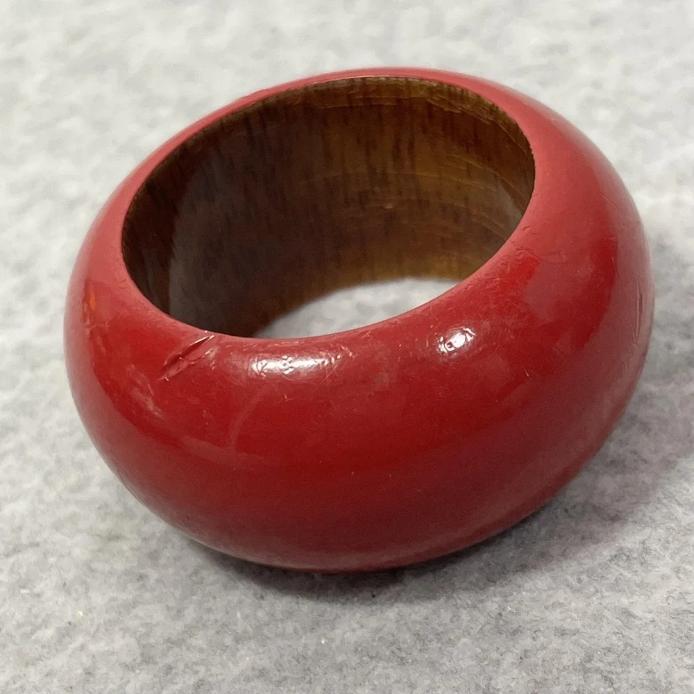 Vintage America red lacquer