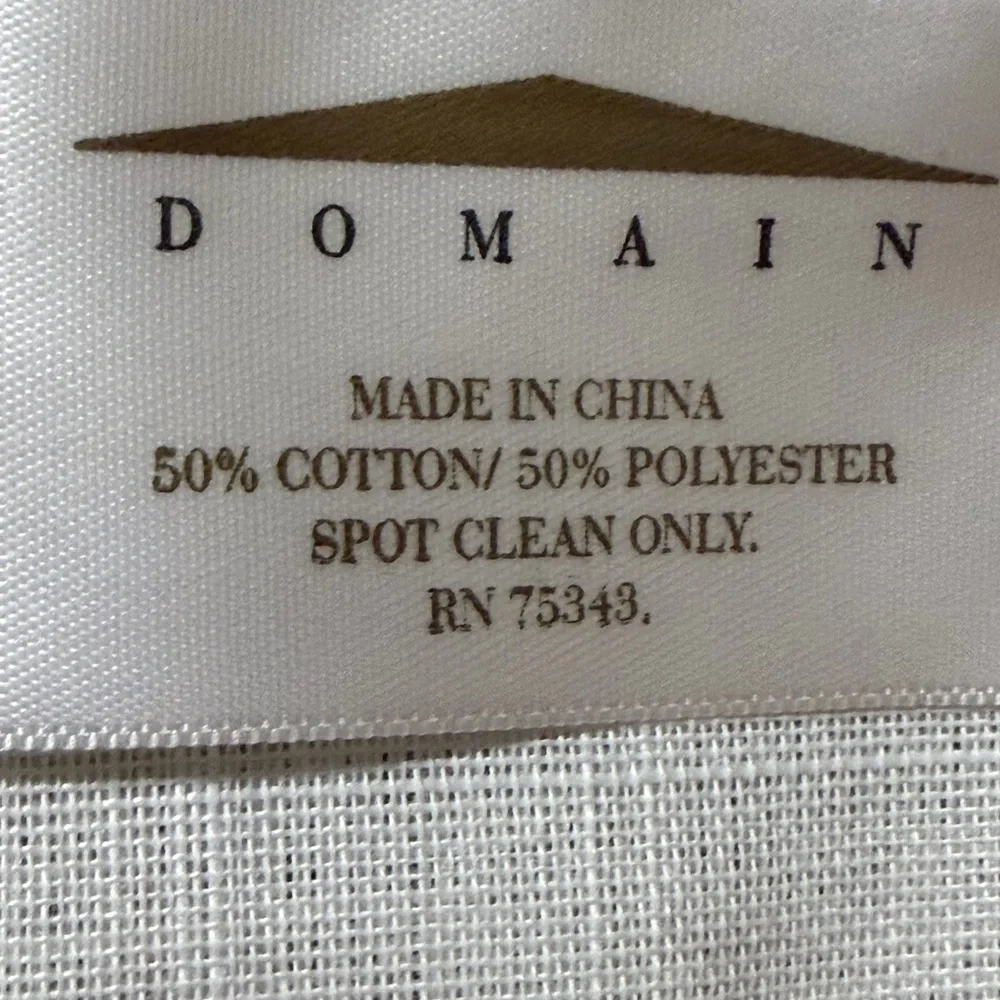 domain table runner