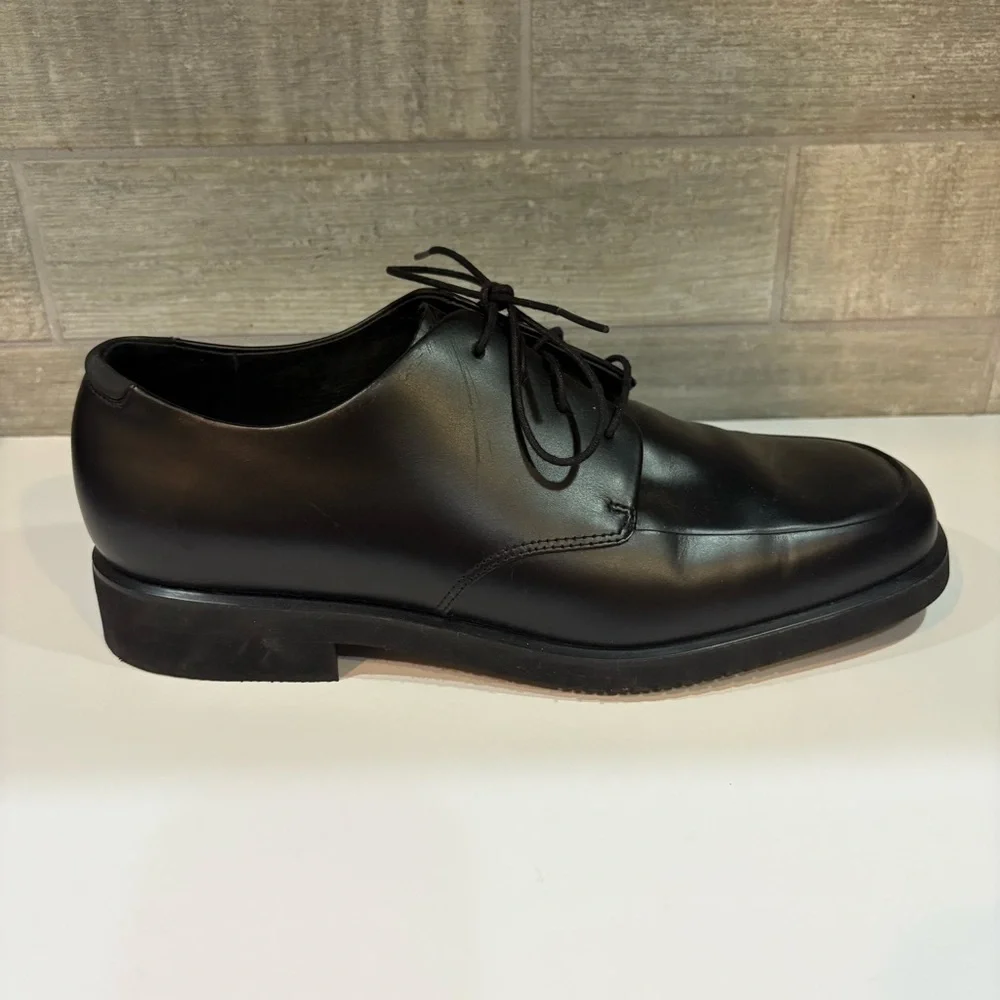 Rockport sleek black