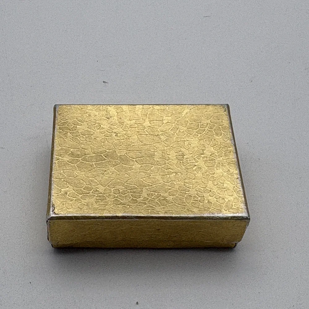 Hayward vintage gold