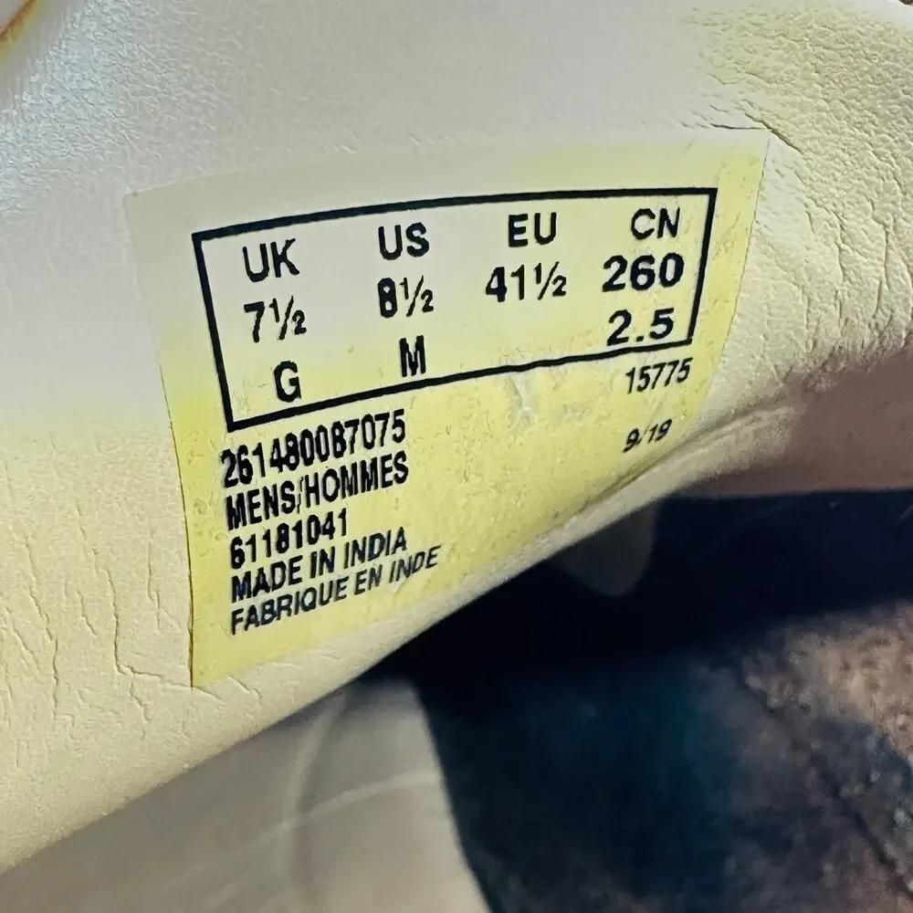 Clarks package item mid