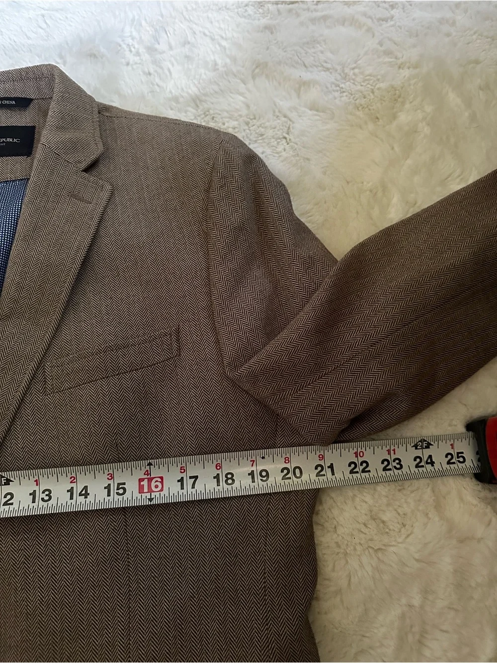 Banana Republic classic light
