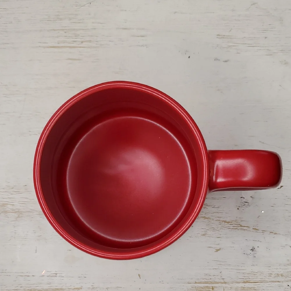 Winter Wonder red mug