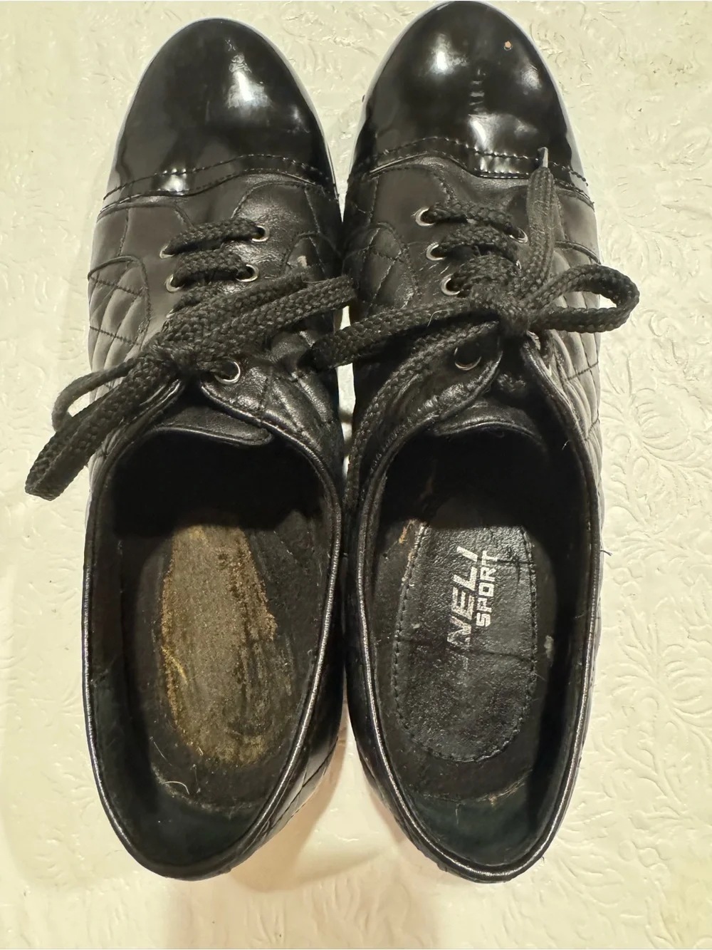 Vaneli narrow down