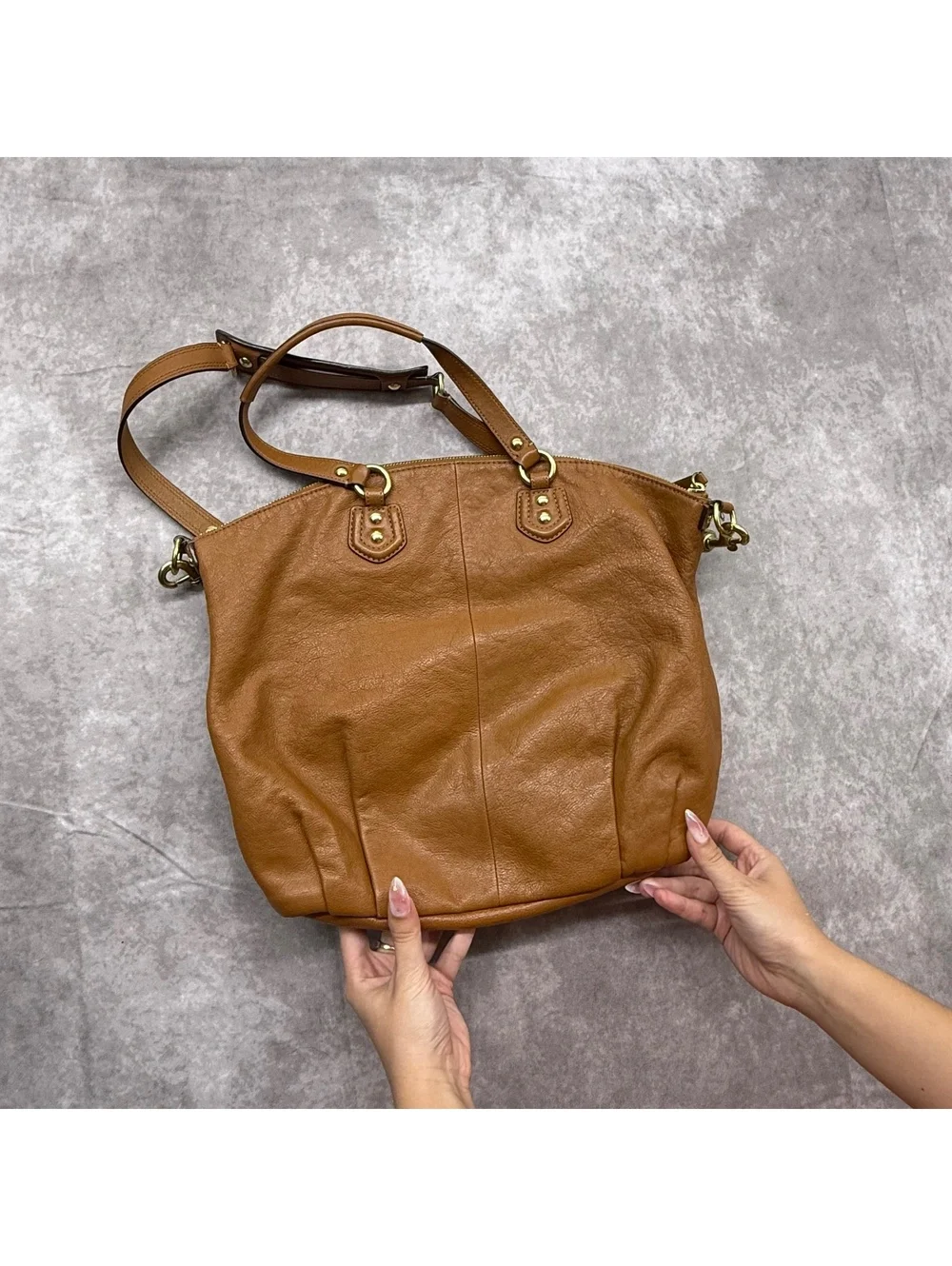 Coach authentic shoulder