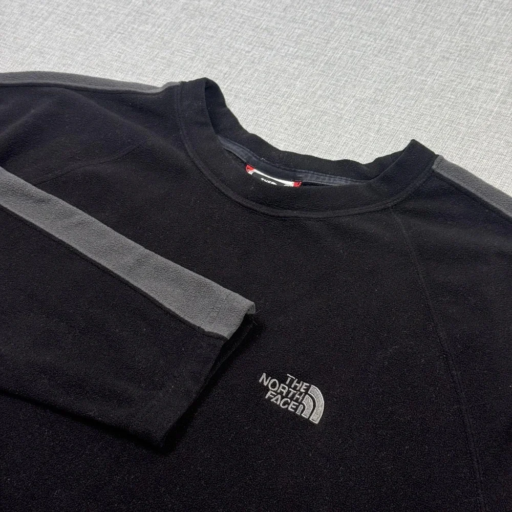 The North Face Fleece Sweatshirt Mens M Black Pullover Outdoor Polyester Logo