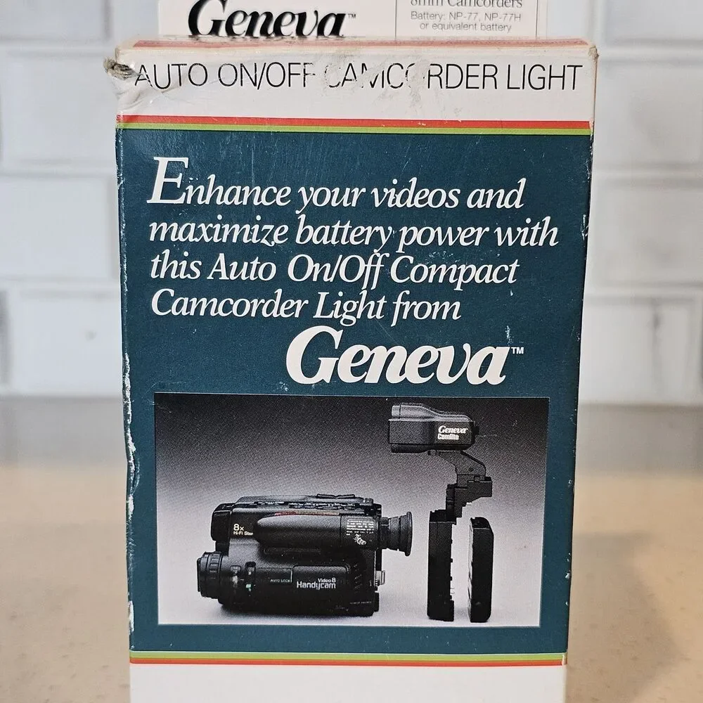 Geneva Camlite Auto On/Off Camcorder Light PF-934 For Sony 8mm Camcorders NOB