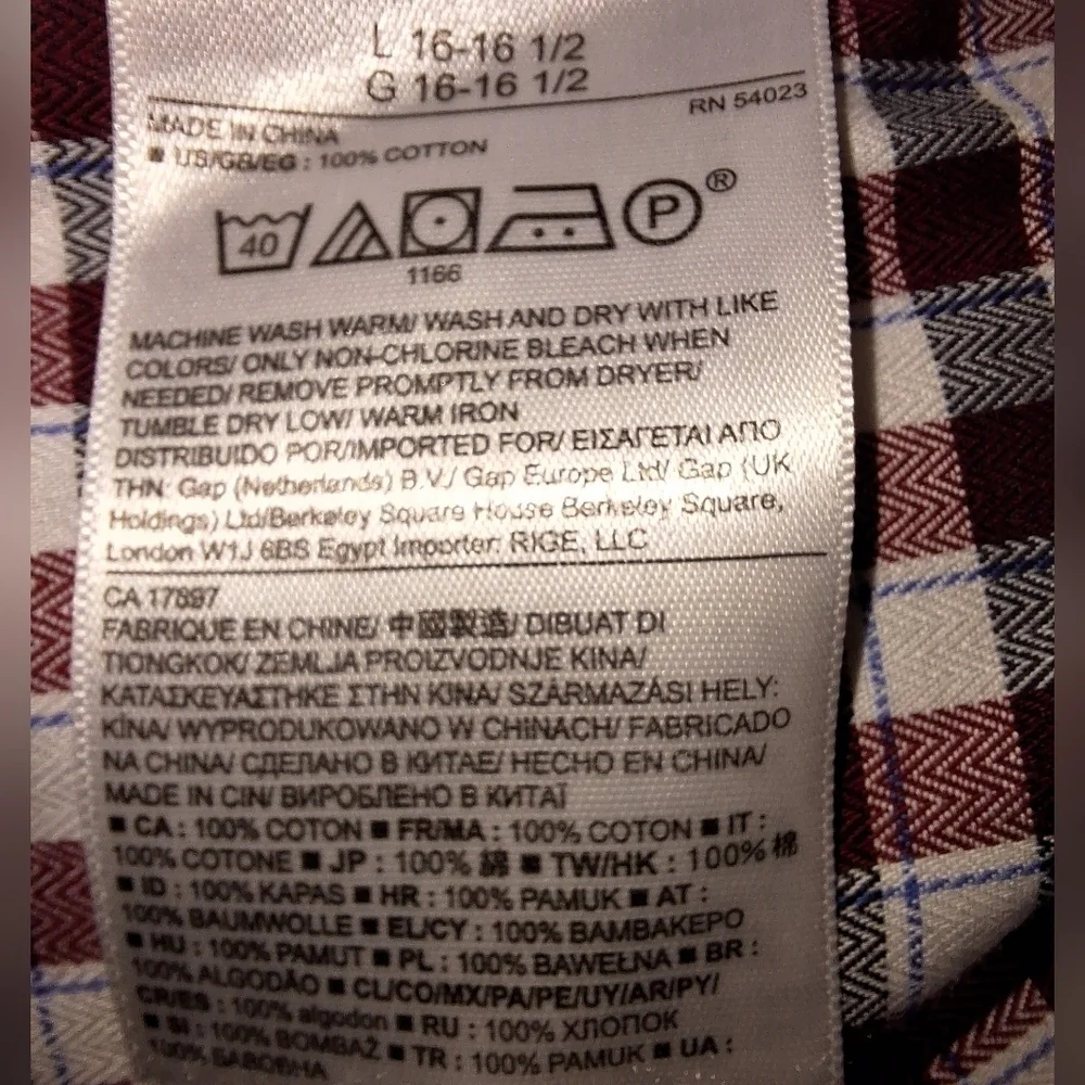 Banana Republic office it sleeve