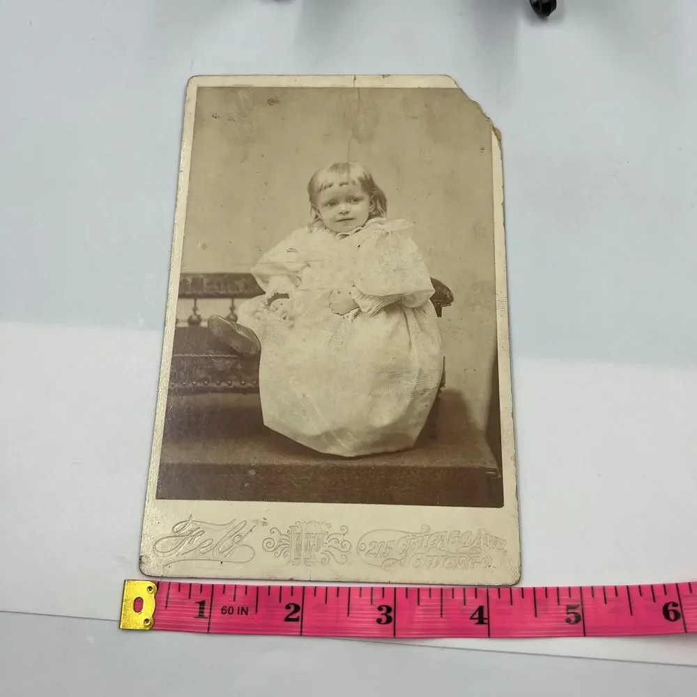 Na antique mounted