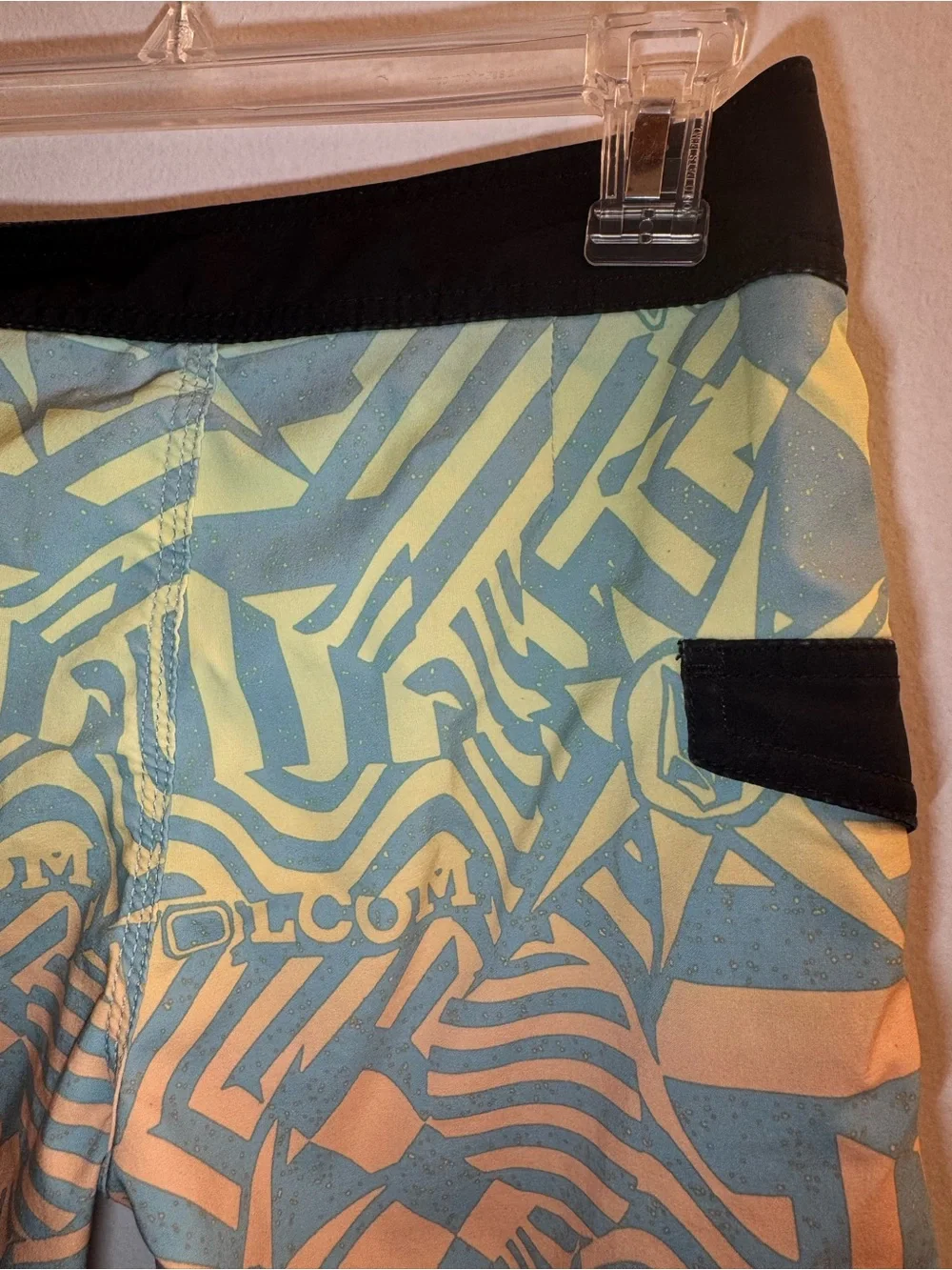 Volcom lightweight boys