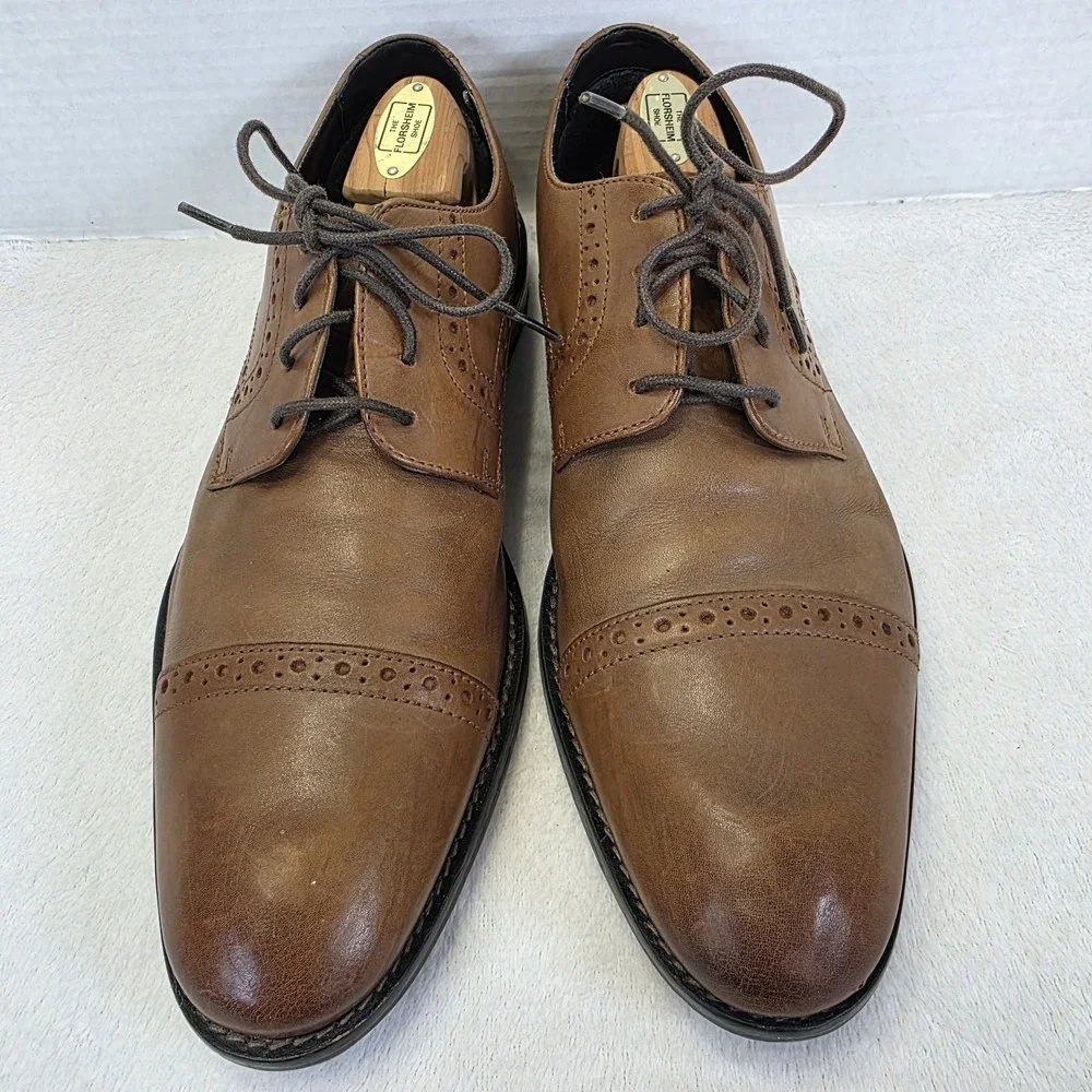 Stacy Adams product pair