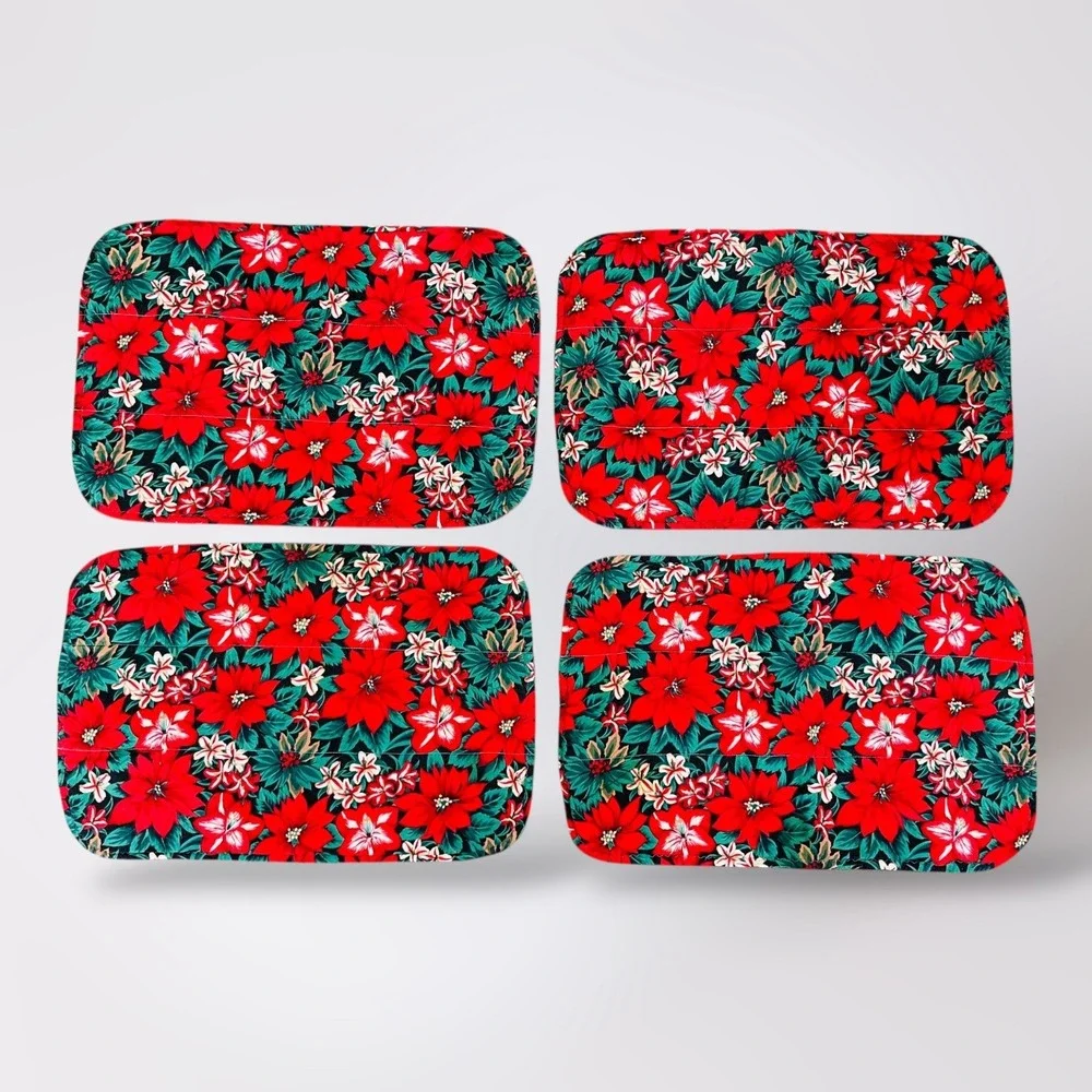 Poinsettia‎ Christmas Placemats Vintage Set of 4 Holiday Table Linens Floral 90s