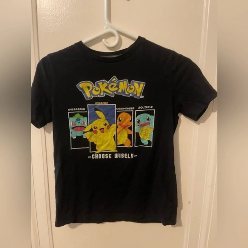 Old Navy Pokemon Shirt Youth Large