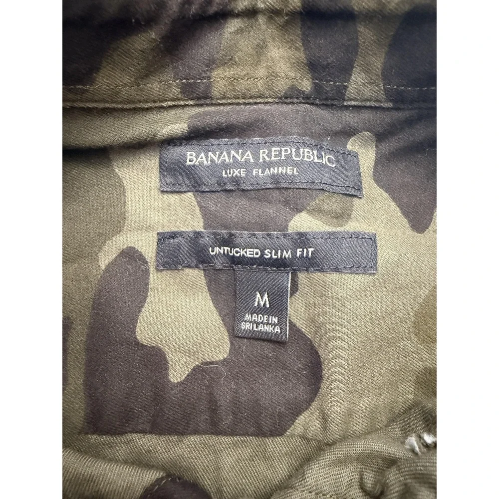 Banana Republic brand banana