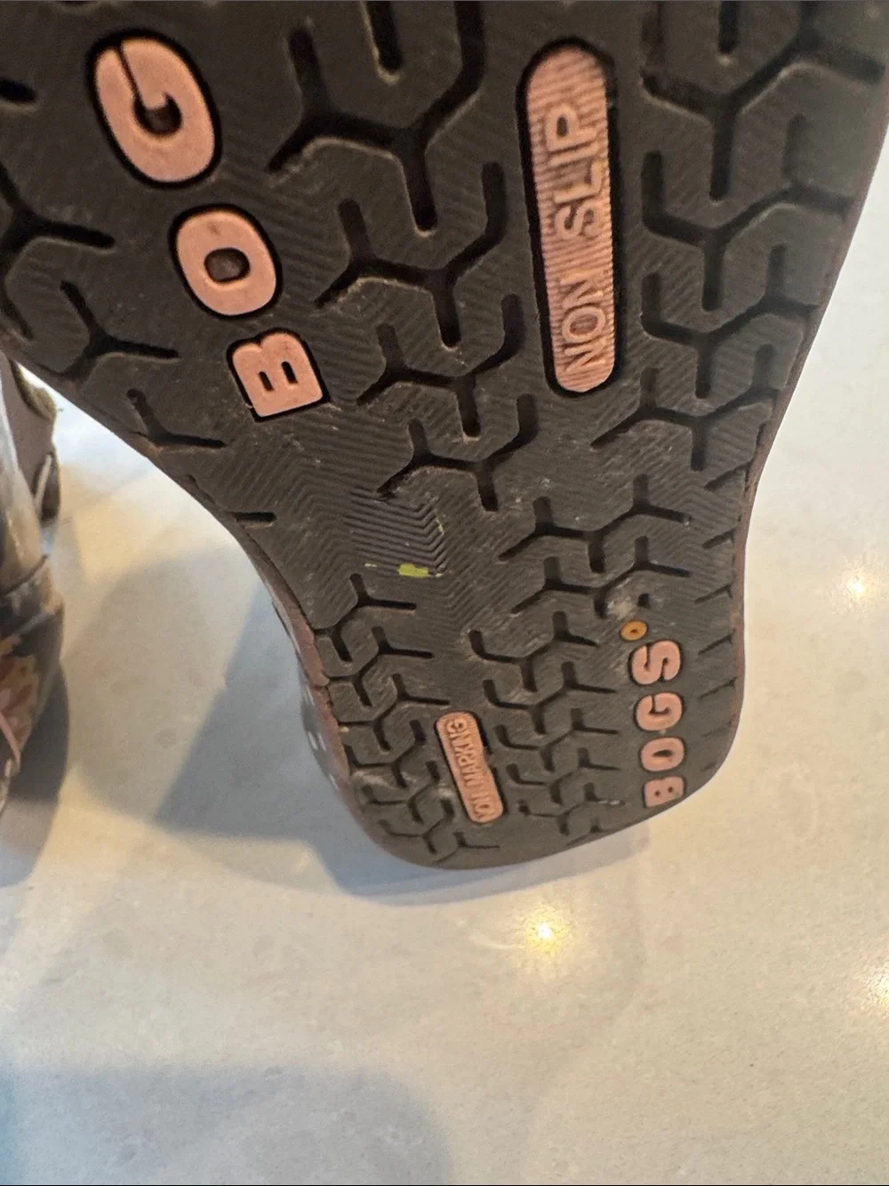 Bogs waterproof slip