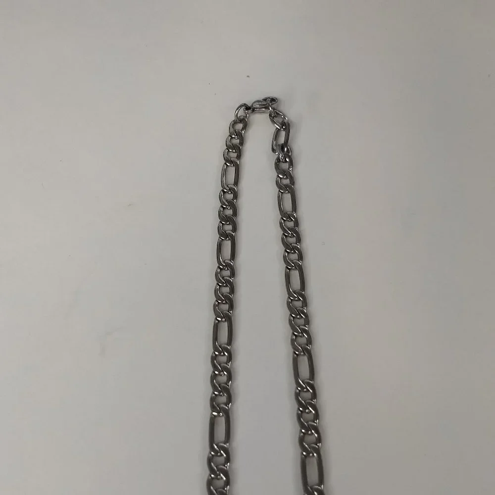 Chisel figaro chain