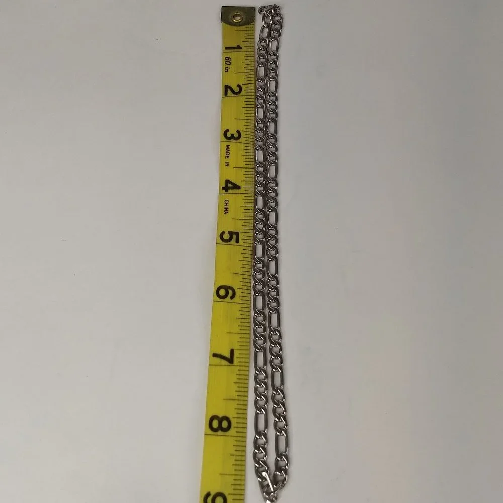 Chisel figaro chain