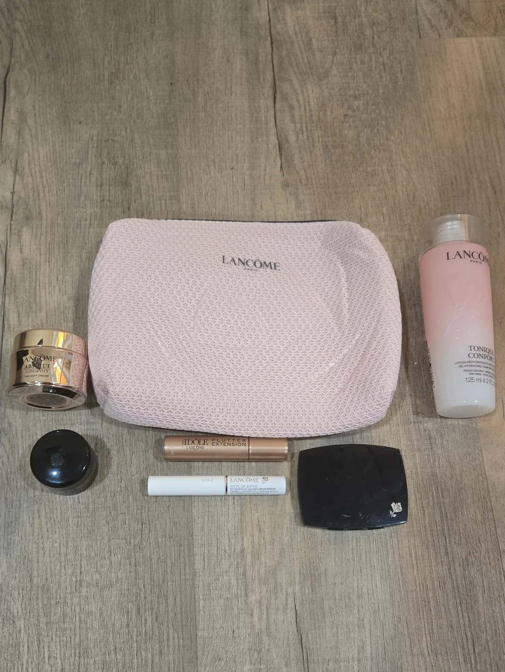 NEW LANCOME POUCH 6 Piece SKINCARE AND MAKEUP!