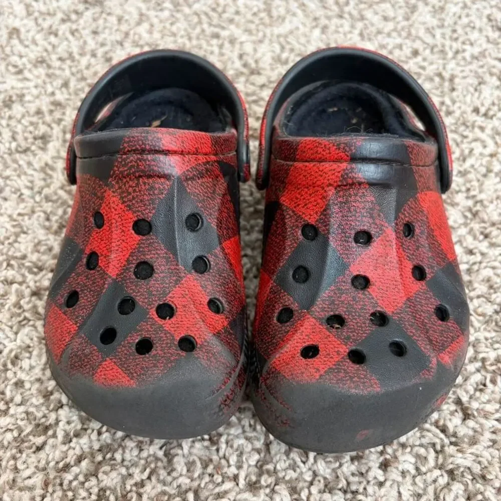Size 8 / Toddler Girl Lined Crocs
