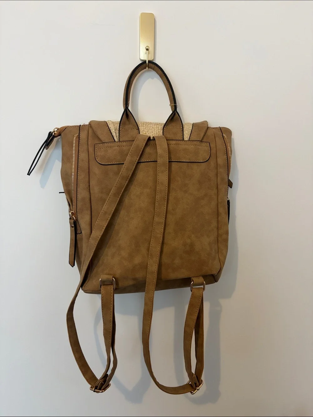 N/A chic tan