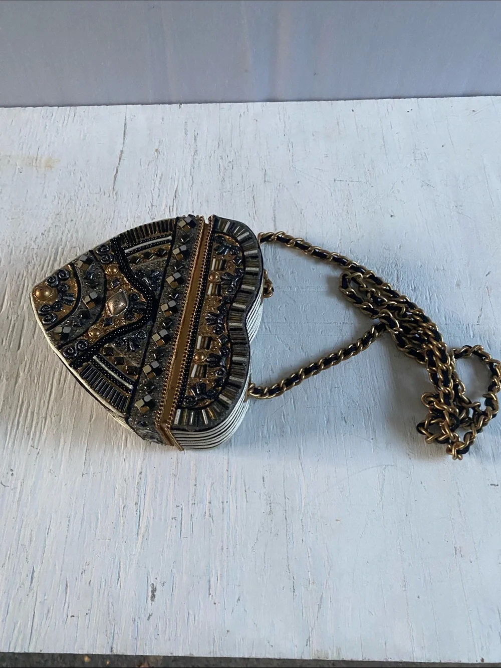 Not branded ornate heart
