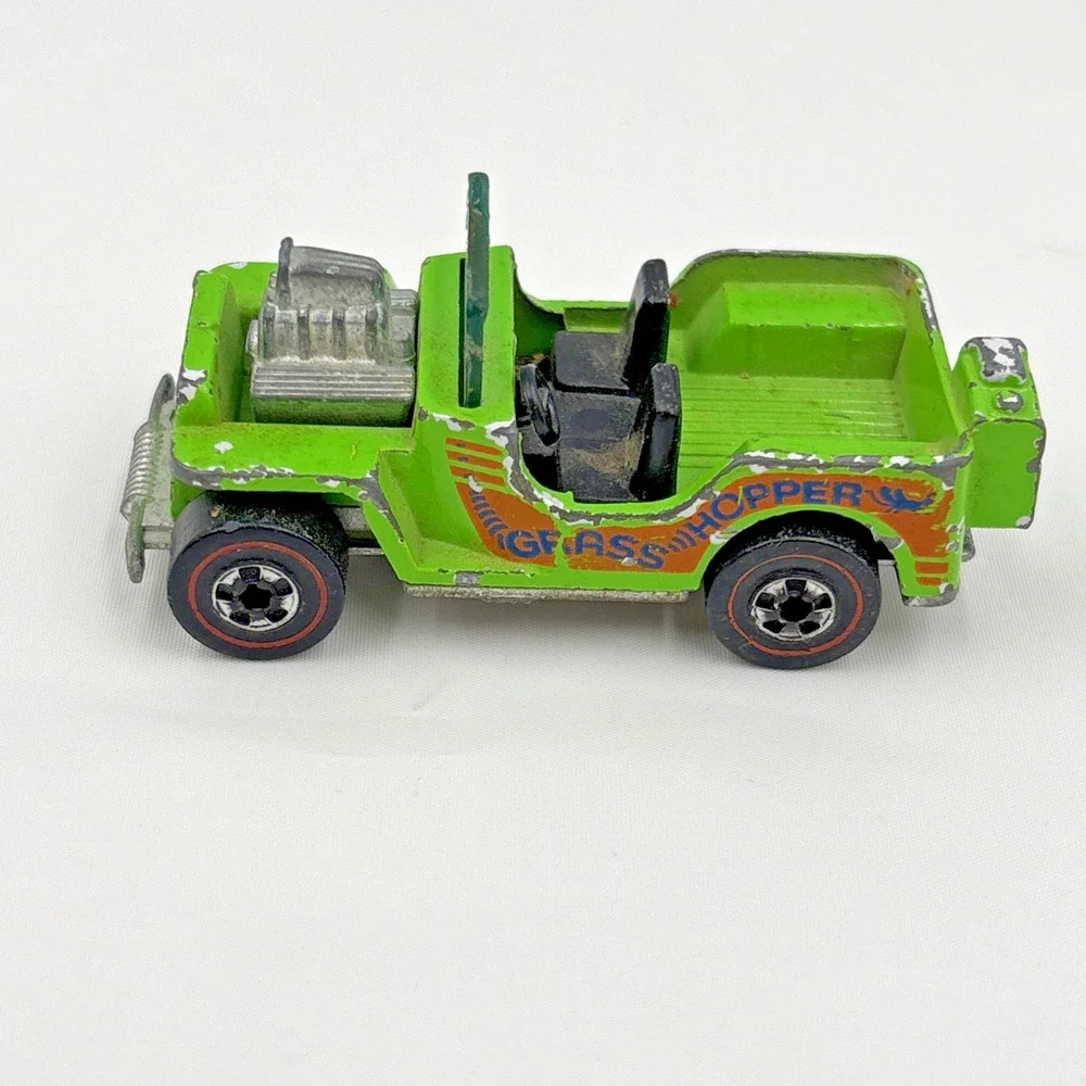 Hot Wheels Redline 1970 Grass Hopper Green w Dark Interior