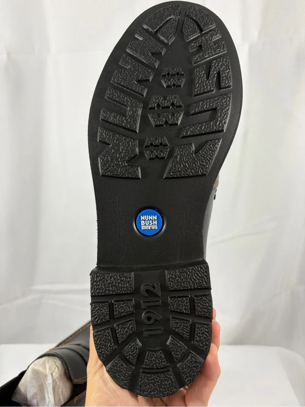 Nunn Bush •men’s size