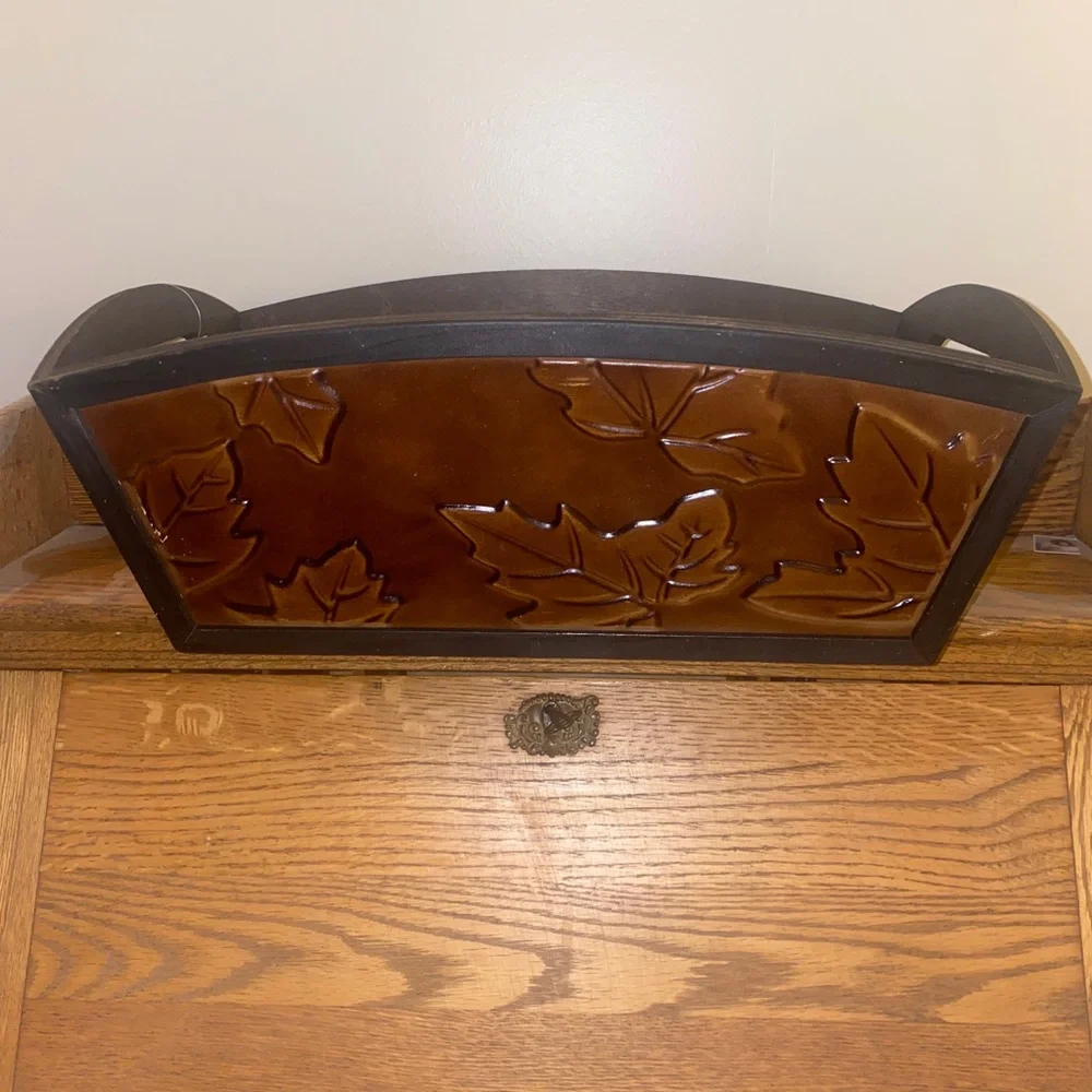 HARRY & DAVID Wood Hand Basket Crate Pressed Design Front & Back 10”x15”x6”
