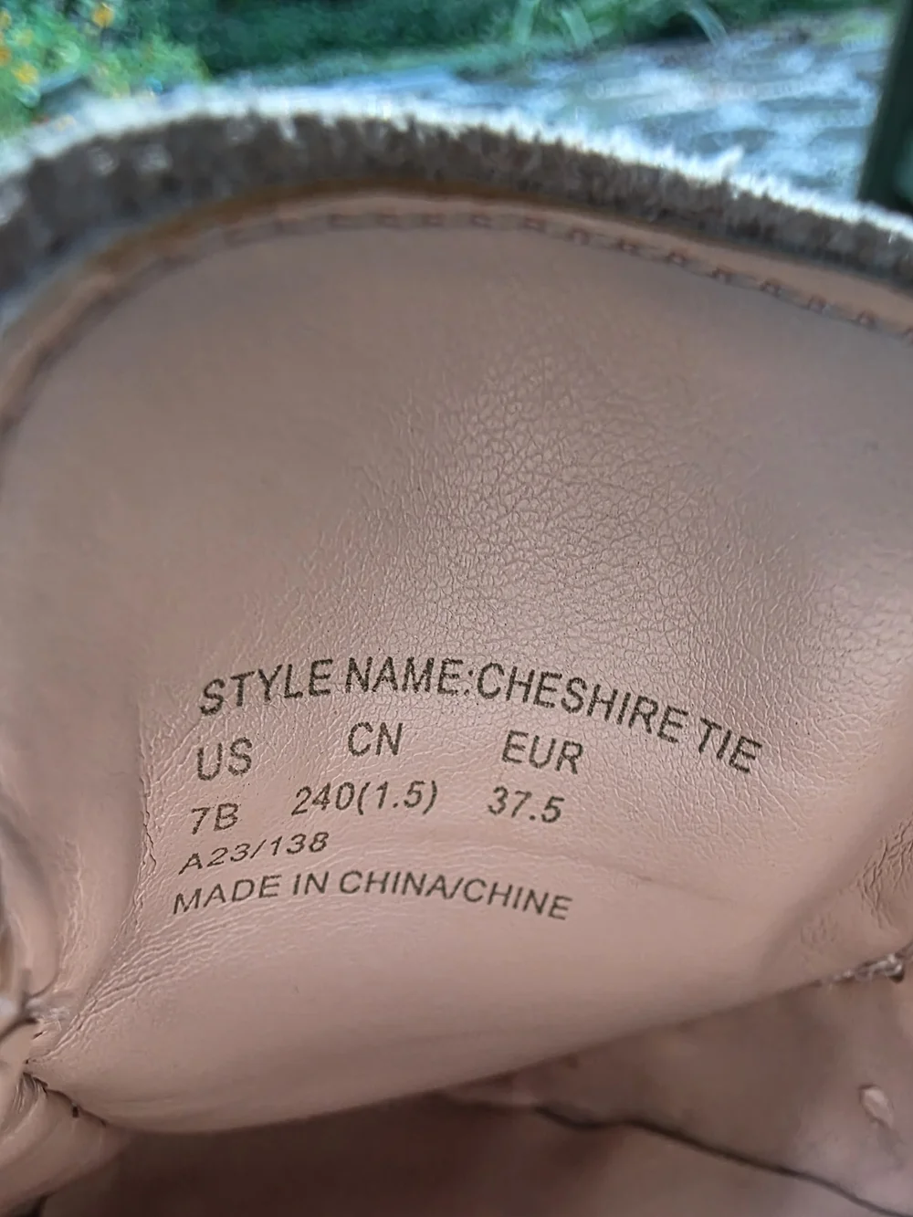 kate spade classic chic