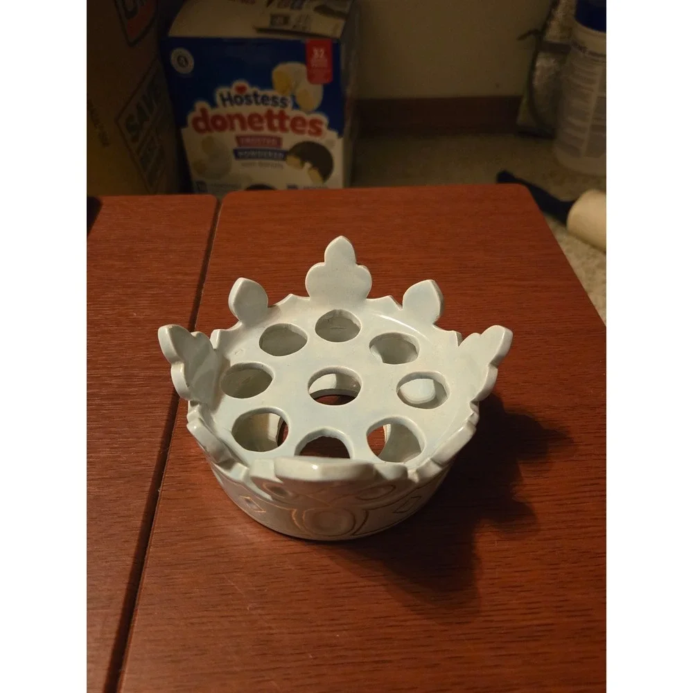 Vintage Ceramic Crown Flower Frog Light Blue Gold Accent Decorative Holder