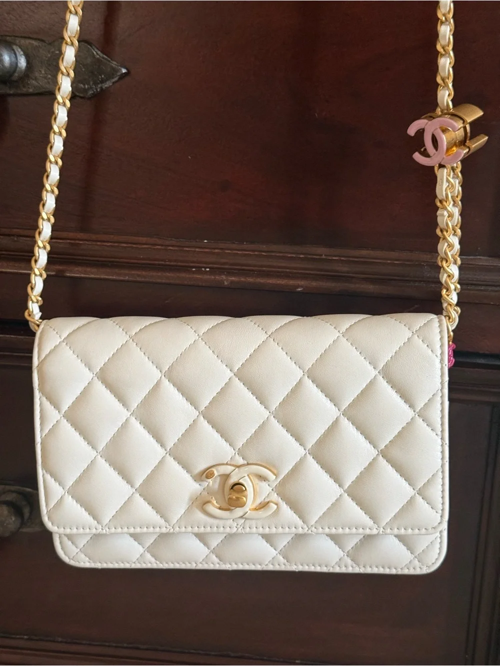 CHANEL Cream Quilted Leather Chain Crossbody with Gold Hardware