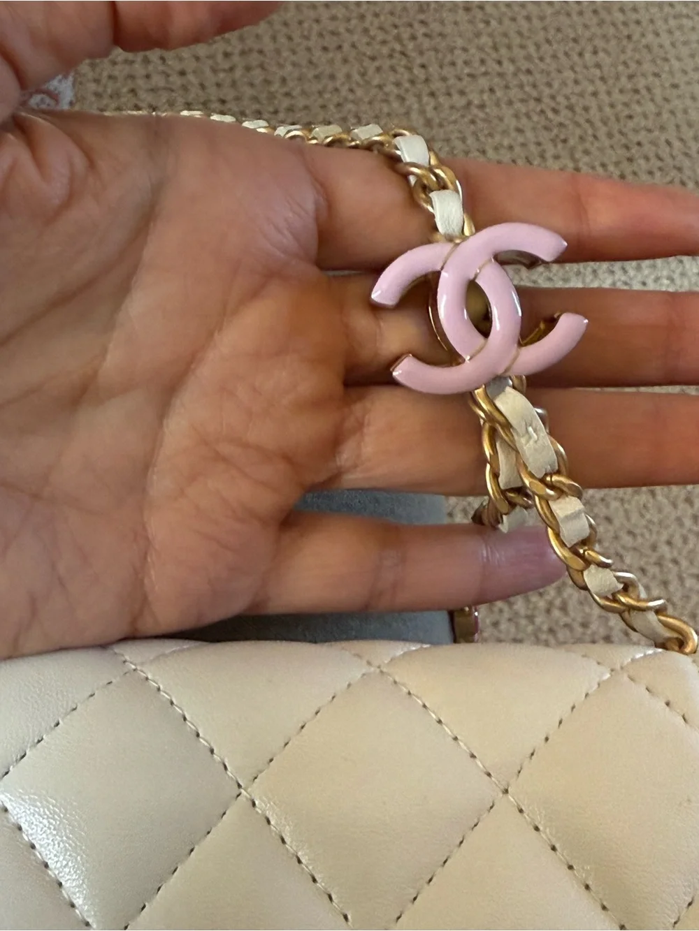 CHANEL classic quilted