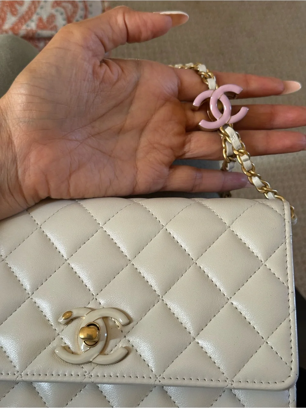 CHANEL classic quilted