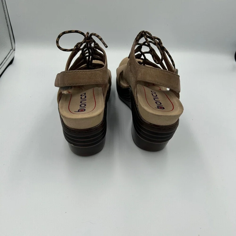 Bionica wedge sandals