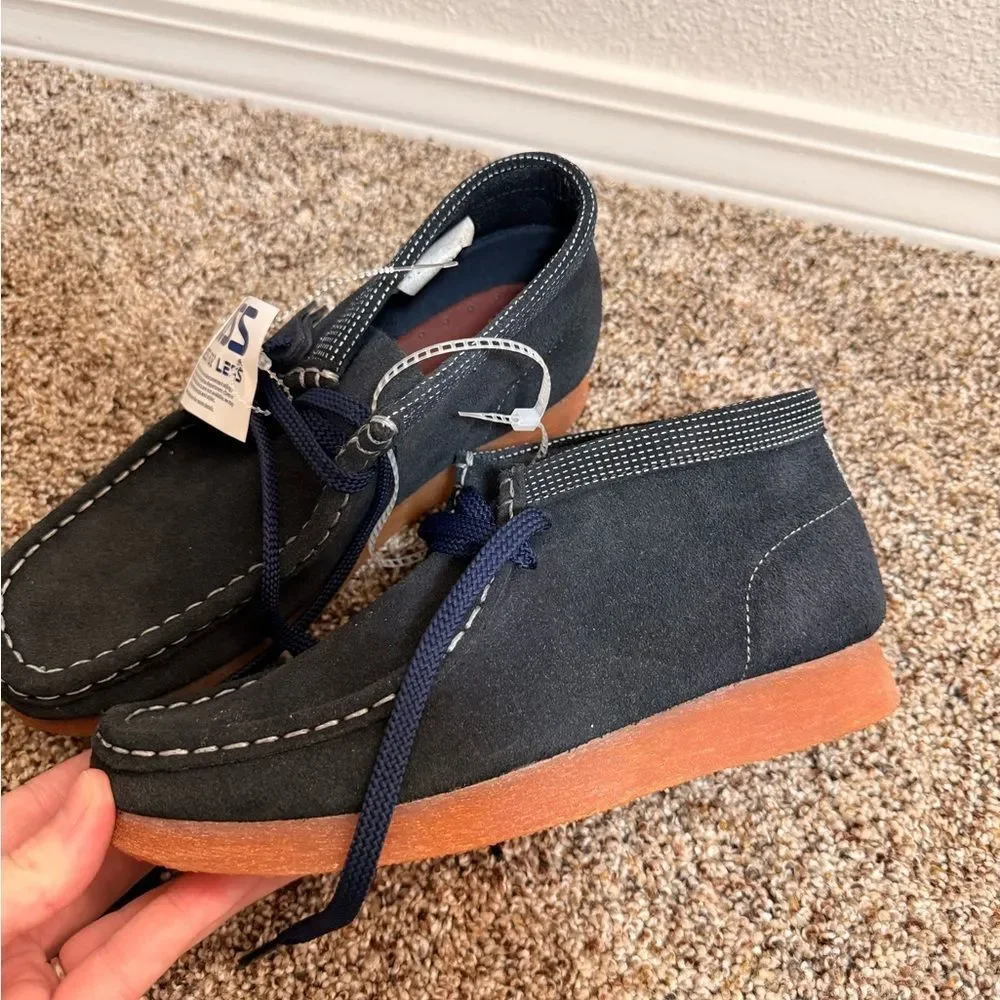 Kids Size 4 Navy Moccasin Shoes