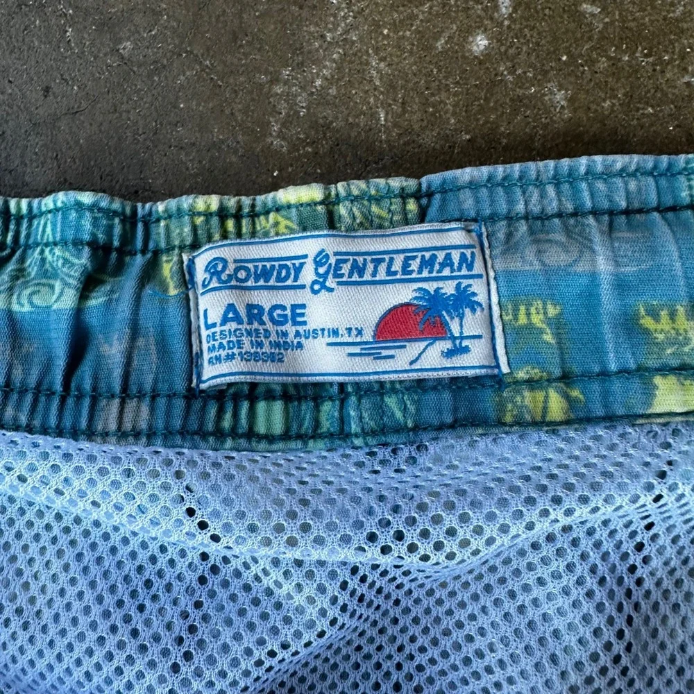 Vrg Grl rowdy gentleman