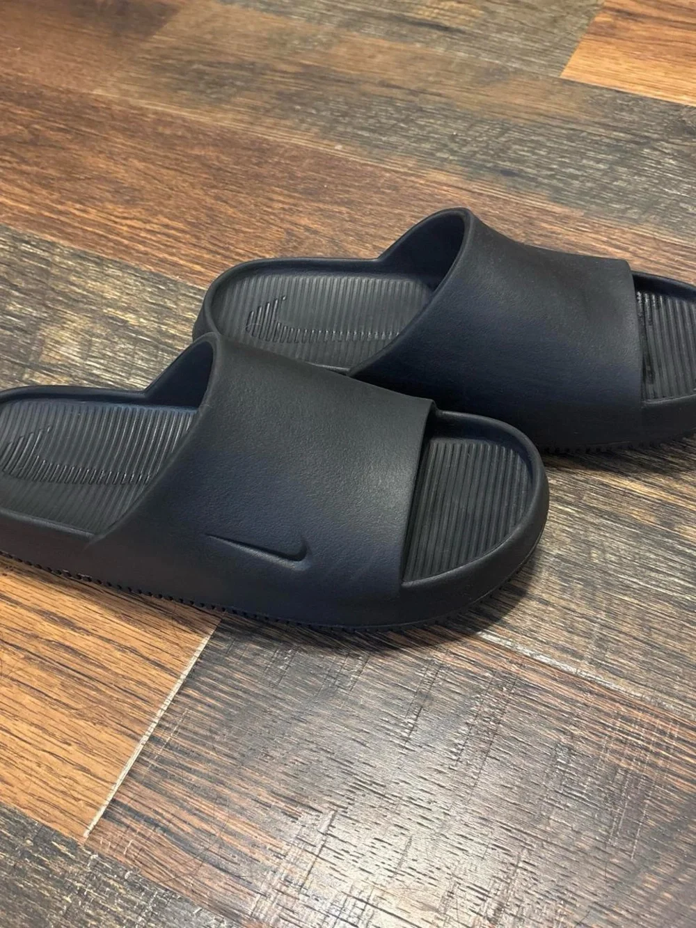 Nike classic slide