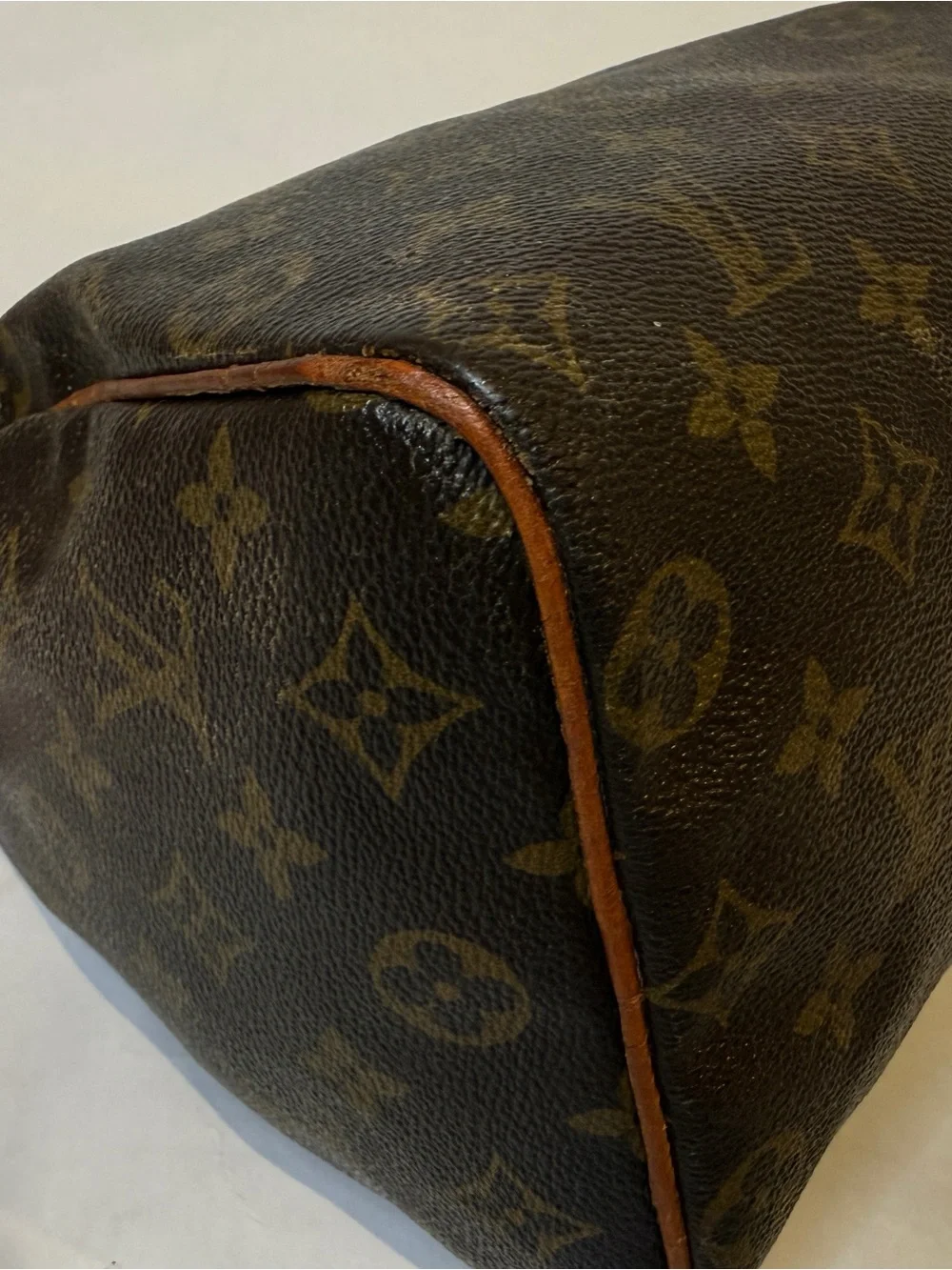 Louis Vuitton pull callouts has