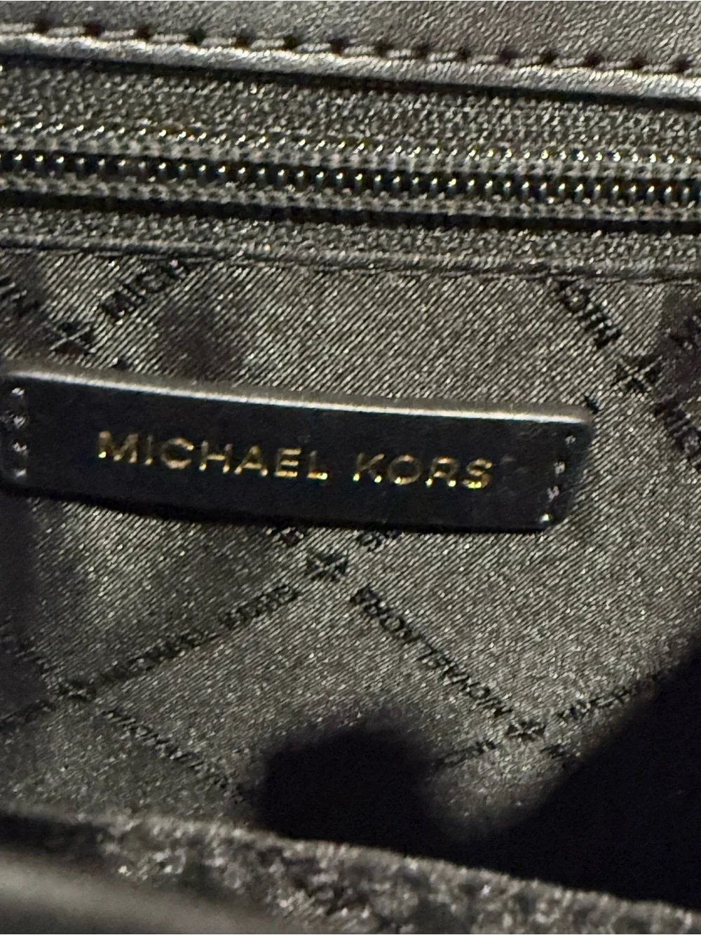 Michael Kors lock shoulder handle