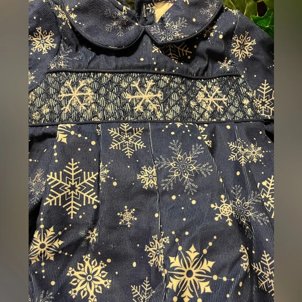 smocked frocks ❄️hand smocked