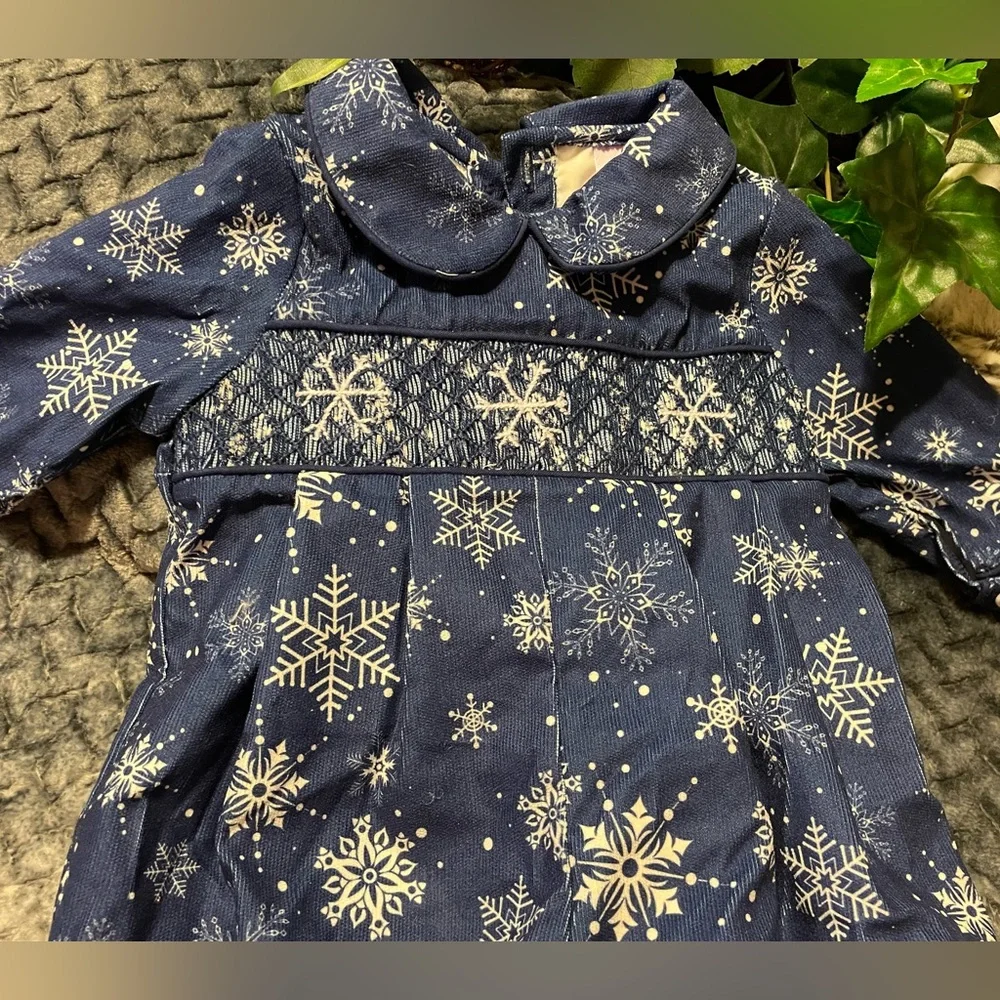smocked frocks ❄️hand smocked