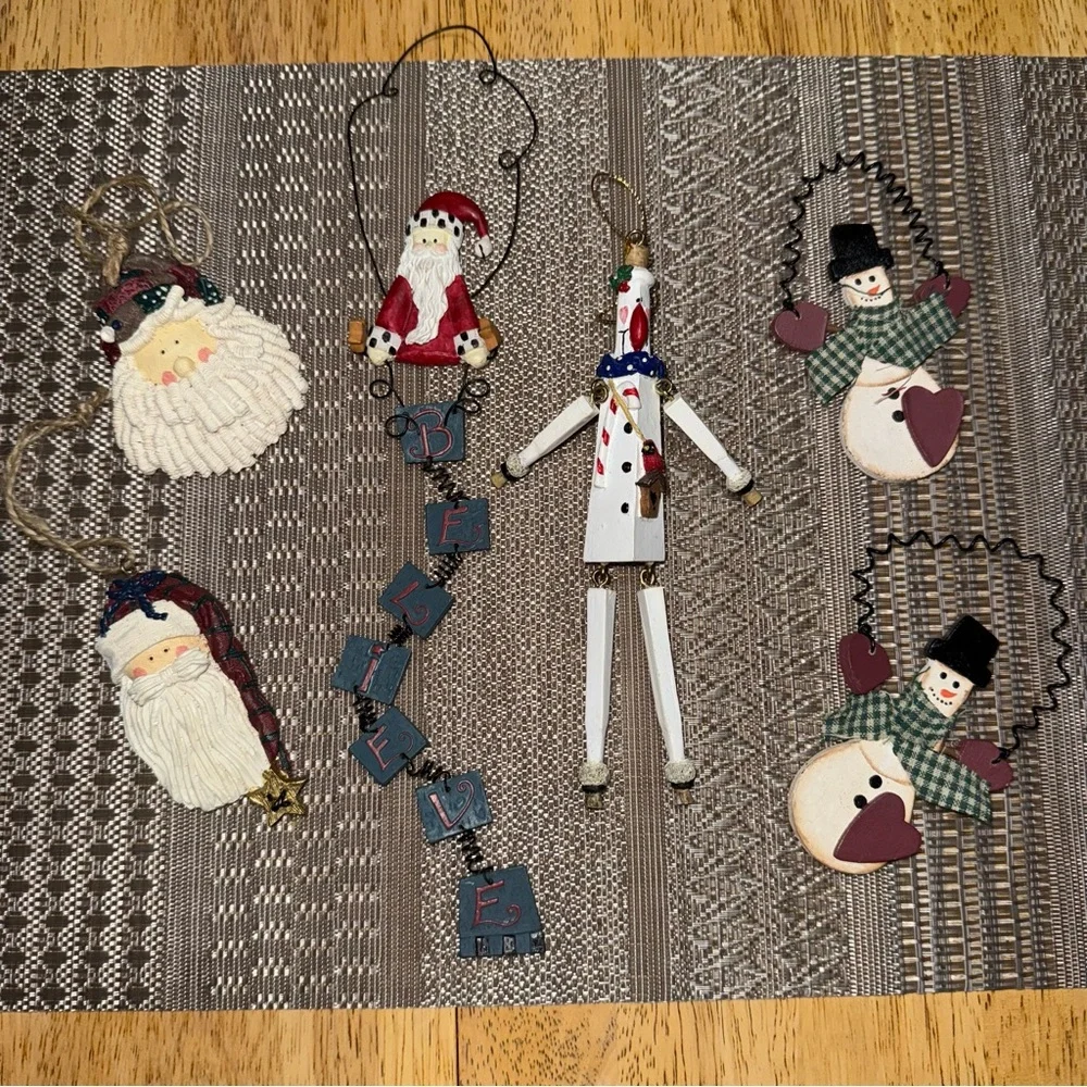 Festive Christmas Ornaments bundle‎ of 6 different pieces