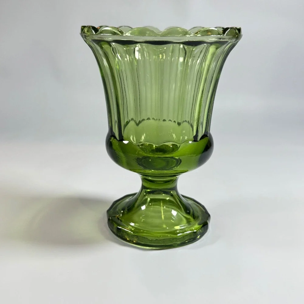 VTG Hazel-Atlas ATC50 Avocado Green Glass Ribbed Scalloped Footed Flower Vase 6