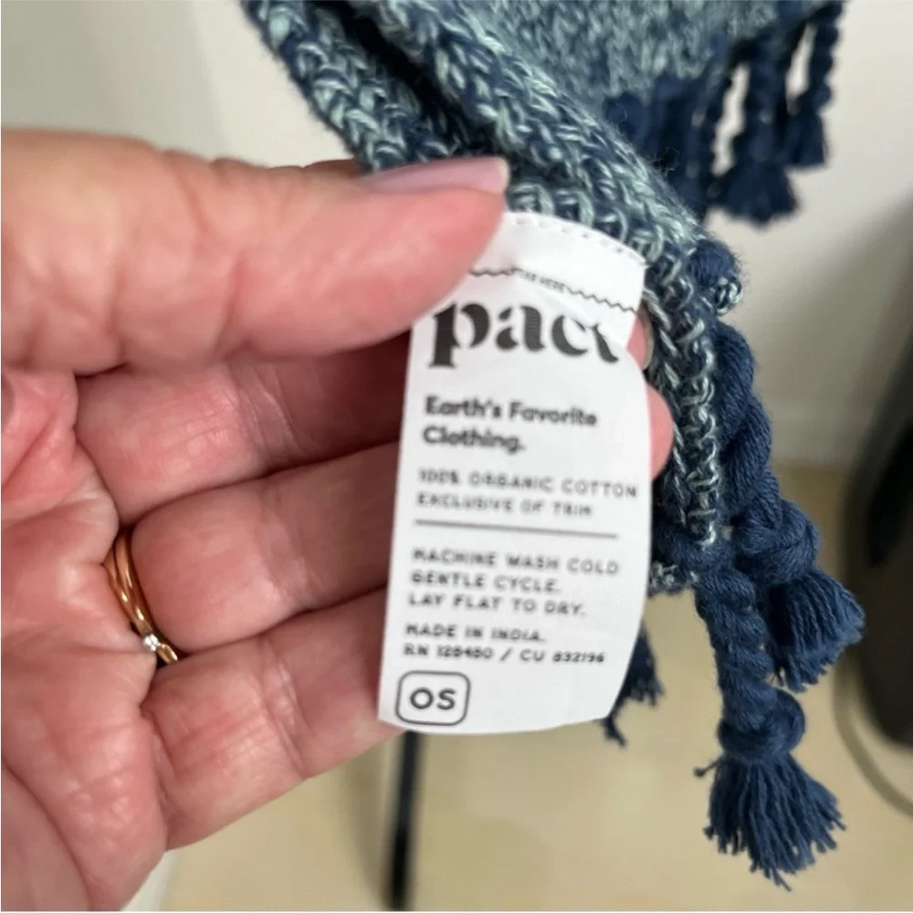 Pact knit scarf