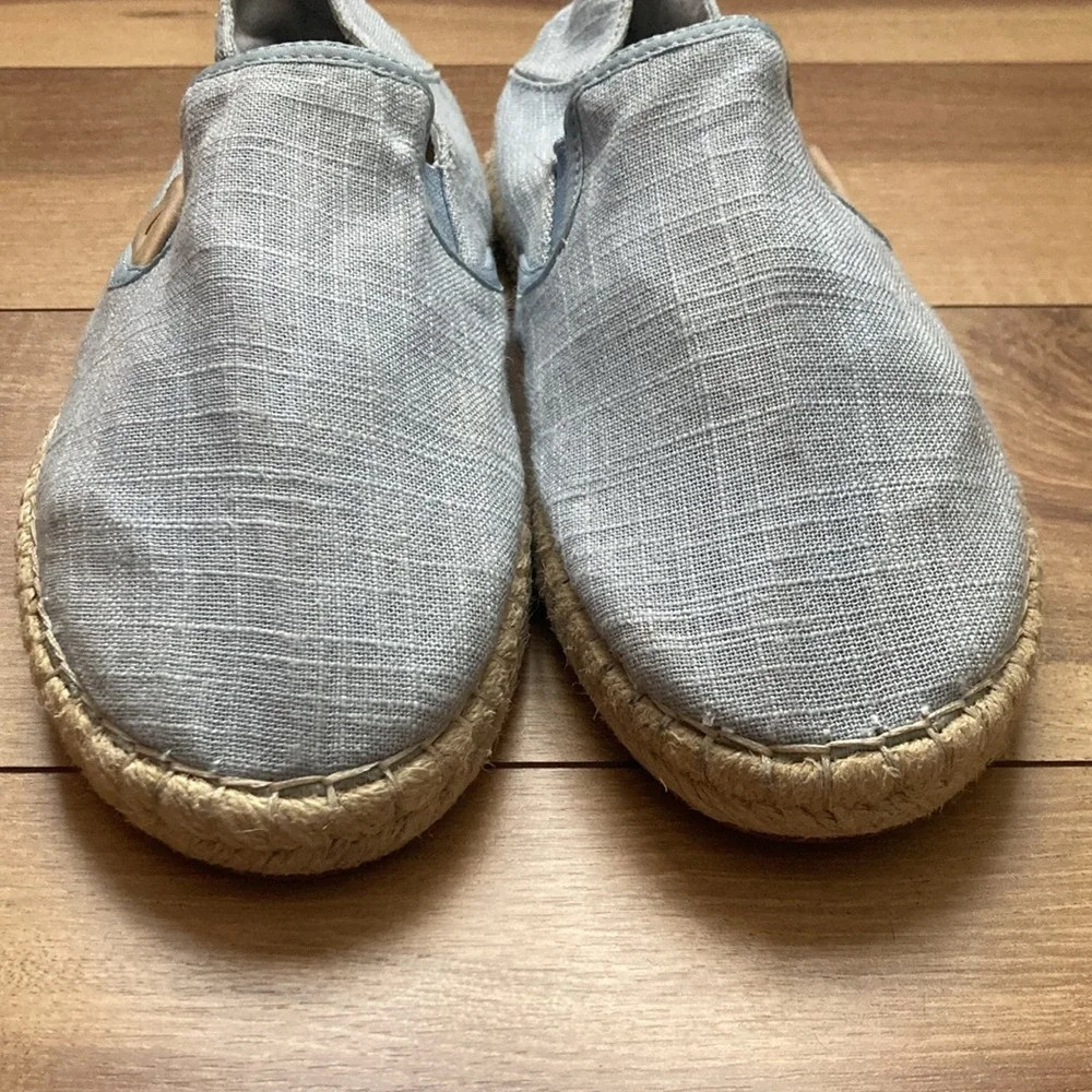 OluKai light blue