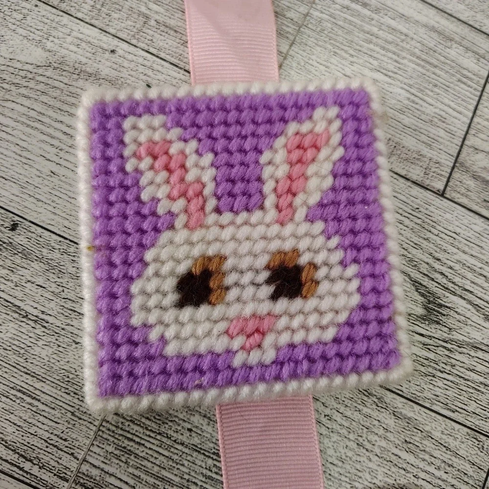 Handmade Easter Wall Hanging Spring Decor‎ Plastic Canvas Retro Cottagecore