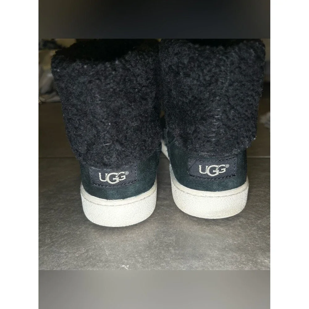 UGG mika suede